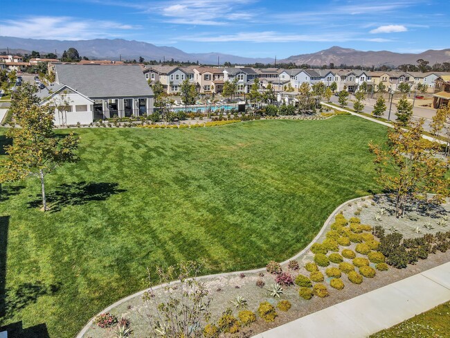 Building Photo - Amazing New Construction House!