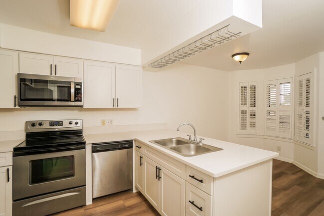 Building Photo - Fredericksburg_8415