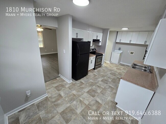 Building Photo - 1810 Murchison Rd