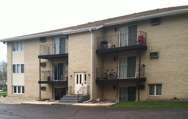 Building Photo - 3936 Sage Dr