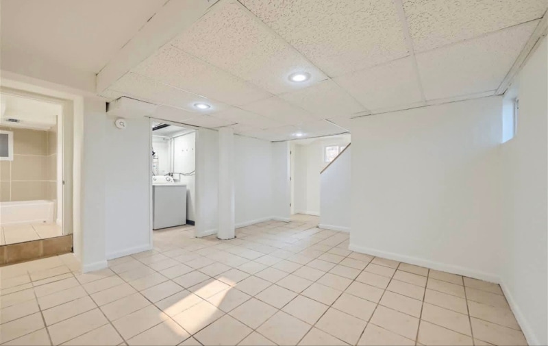 Building Photo - 668 S Lowell Blvd