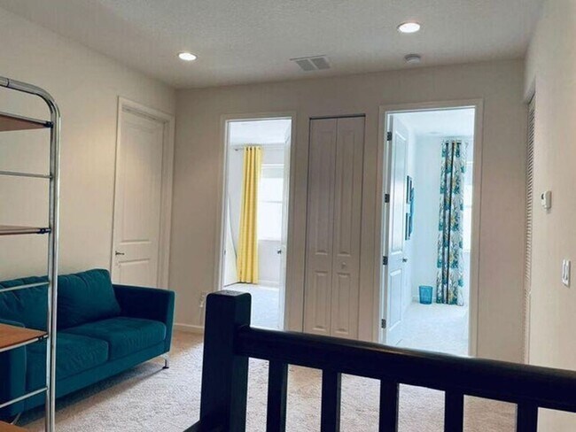 Building Photo - 1527 NW 48th Ln