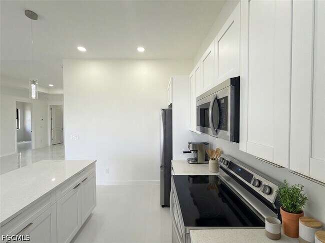 Building Photo - 4229 NW 32nd St