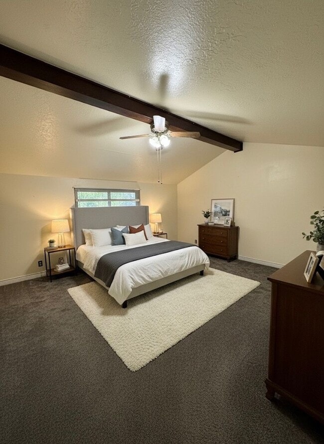 Building Photo - 4 Bed / 3 Bath Home for Rent in Riverdale,...