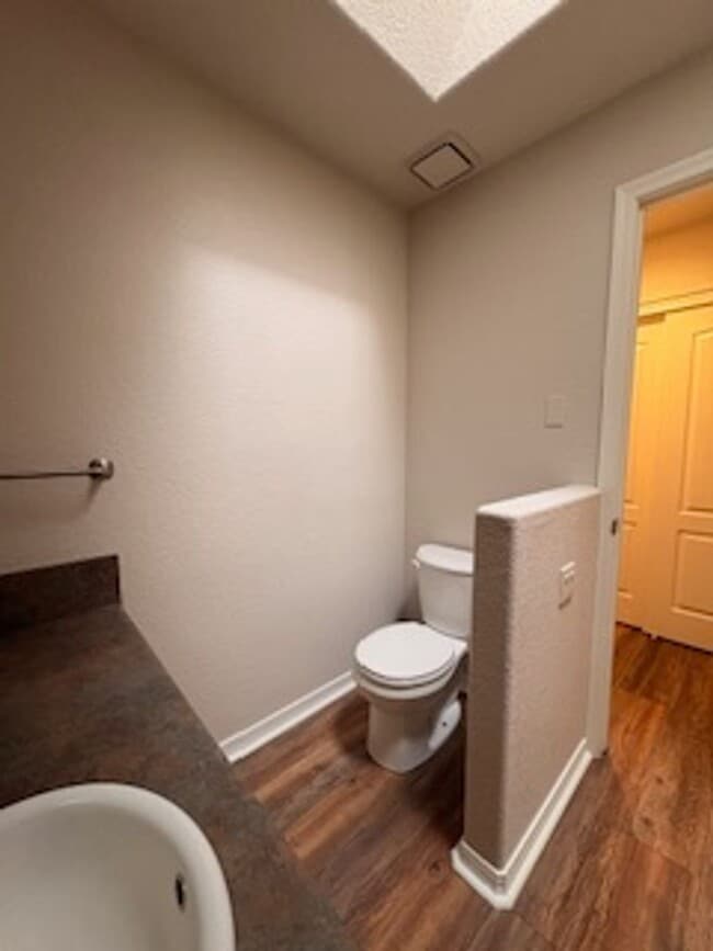 Building Photo - 3 BEDROOM 2 BATH 2 CAR GARAGE w/ Detached 2 room Shop - LONG TERM RENTAL in LHC!!