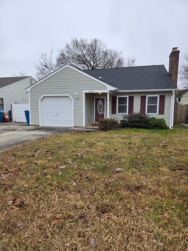 Primary Photo - Spacious 4 bedroom 3 bath single family ho...