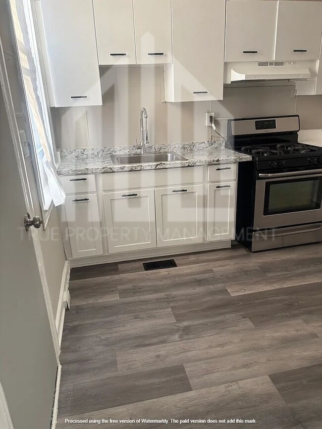 Building Photo - 2917 Winchester St