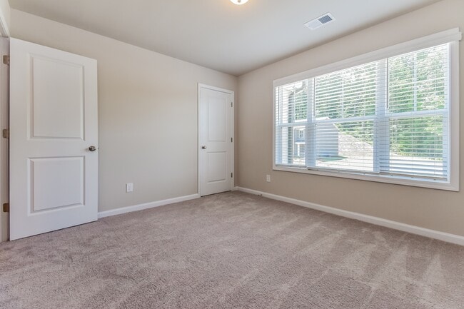 Building Photo - 3414 Sugarberry Dr