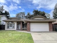 Building Photo - 3042 Pepperridge Dr