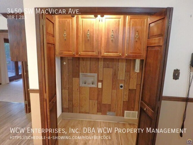 Building Photo - 3450 SW Macvicar Ave