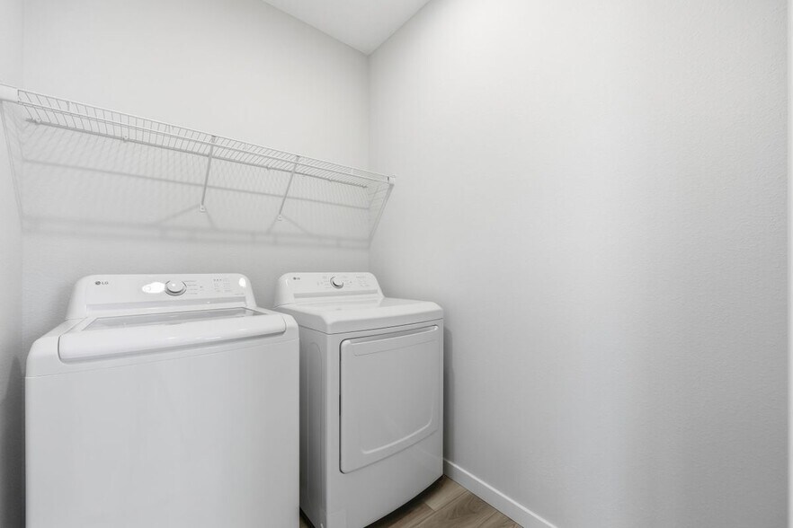 Building Photo - 96509 Stillpoint Wy