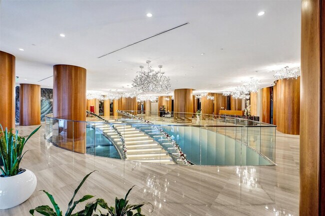 Building Photo - 488 NE 18th St