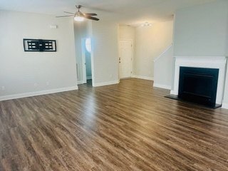 Building Photo - 1105 Circandian Ct