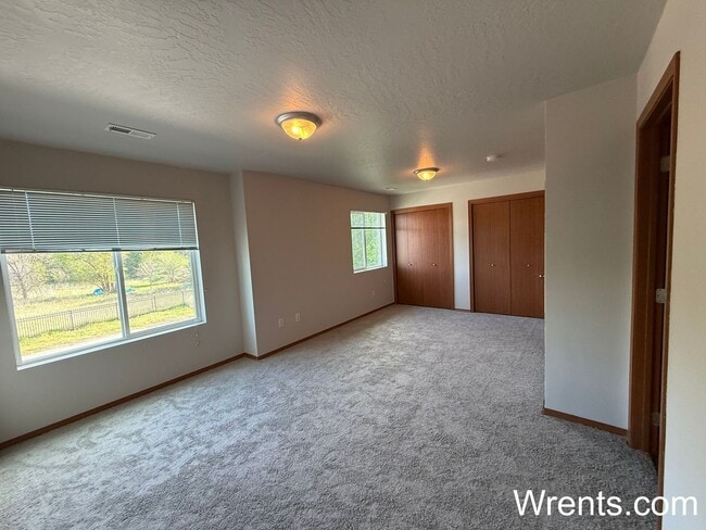 Primary Photo - Newly Renovated 3 bed 2.5 bath in Spokane ...
