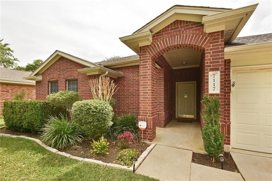 Building Photo - 7117 Quimper Ln