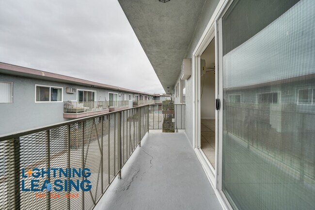 Building Photo - 8142 Langdon Ave