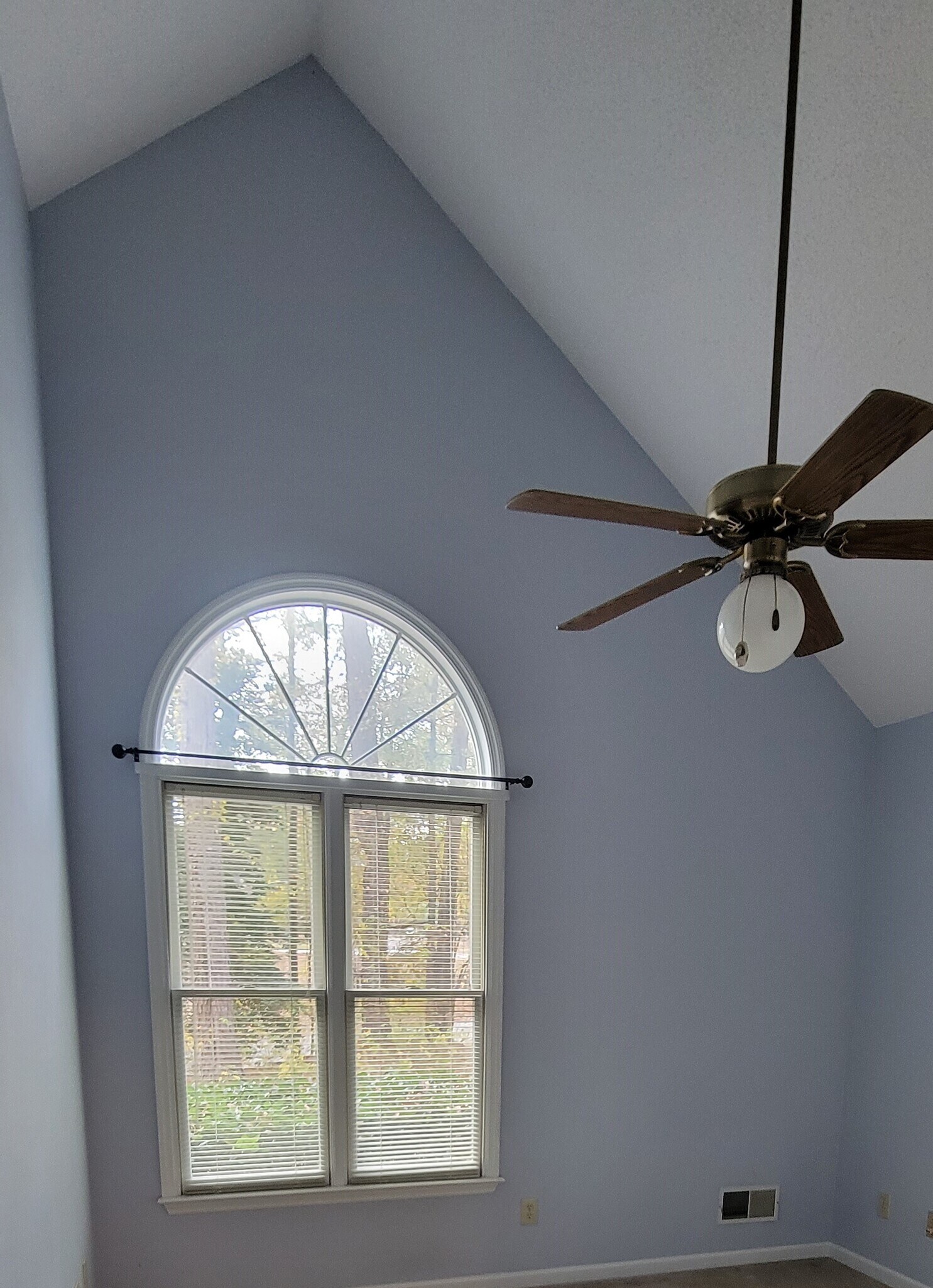 Building Photo - 105 Amick St