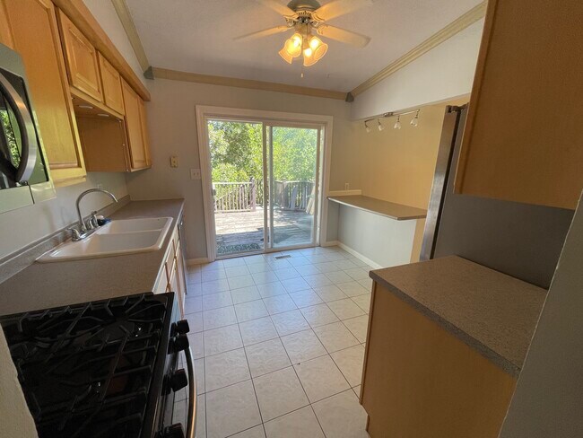 Building Photo - 644 Gannet Dr