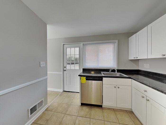 Building Photo - 1206 Brixton Rd