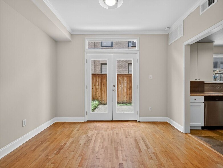 Building Photo - 4111 Herschel Ave