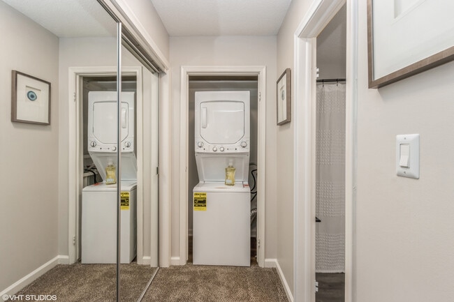 Building Photo - Kenilworth Apartments