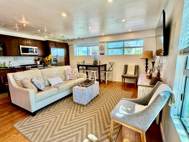 Building Photo - 1804 Andalusia Ave