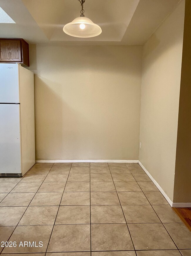 Building Photo - 1720 E Thunderbird Rd