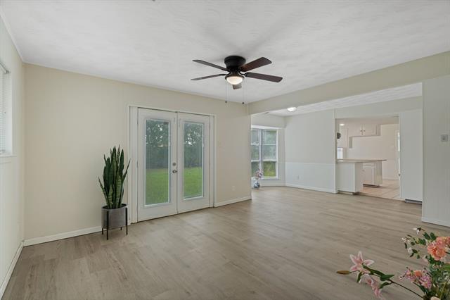 Building Photo - 514 Hughes Dr