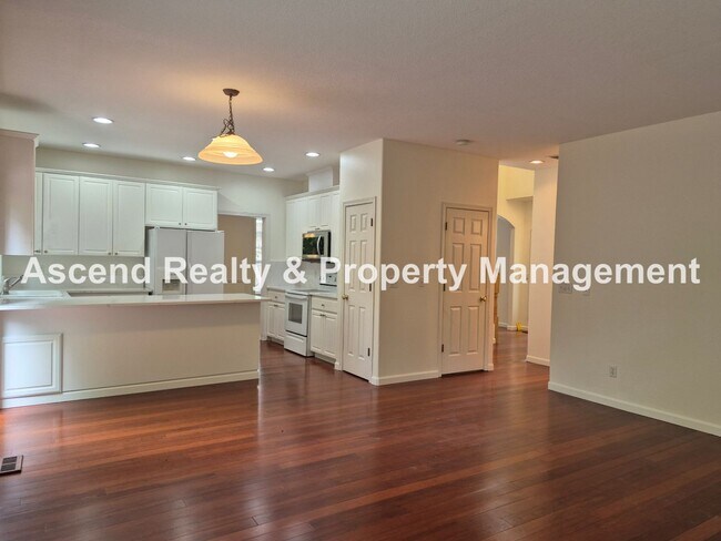 Building Photo - Available Now Stunning 2 Level Traditional...