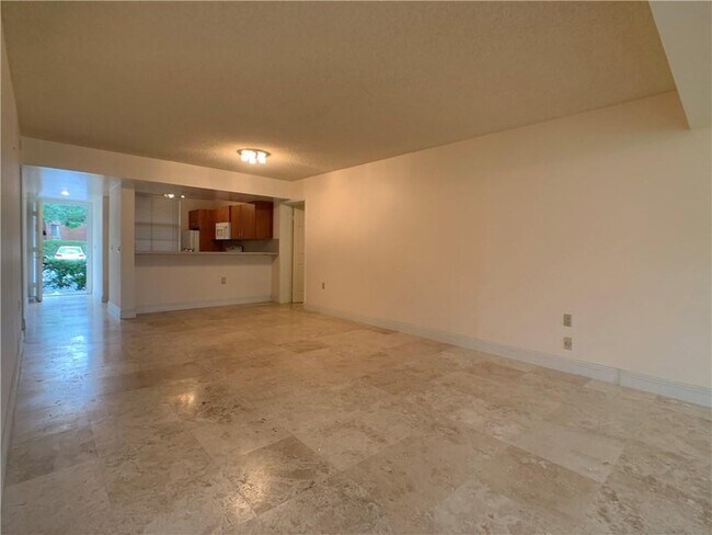 Building Photo - 1721 Whitehall Dr