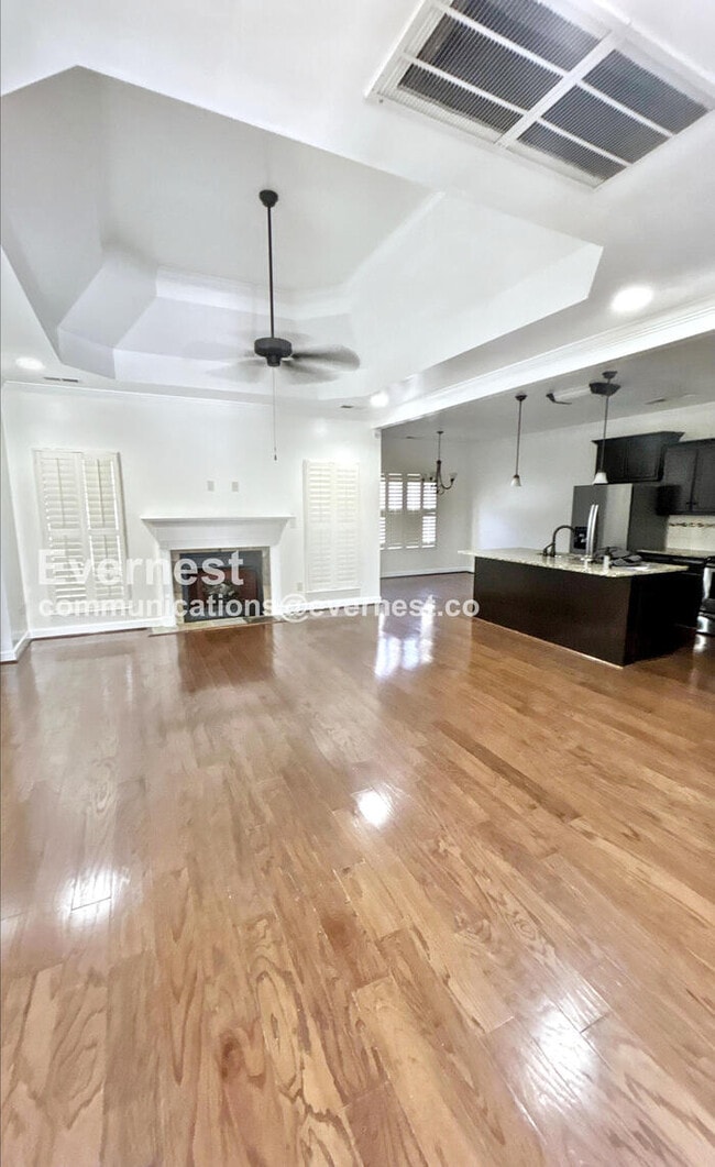 Building Photo - 281 Chapel Hill Trail