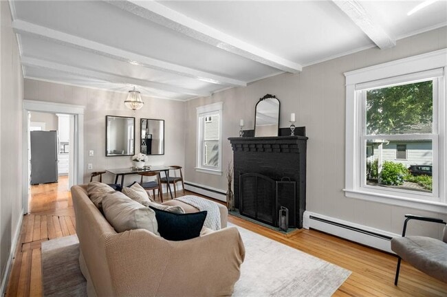 Building Photo - 83 Spring Ave