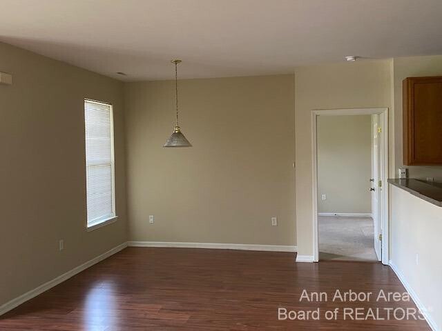 Building Photo - 3254 Primrose Ln