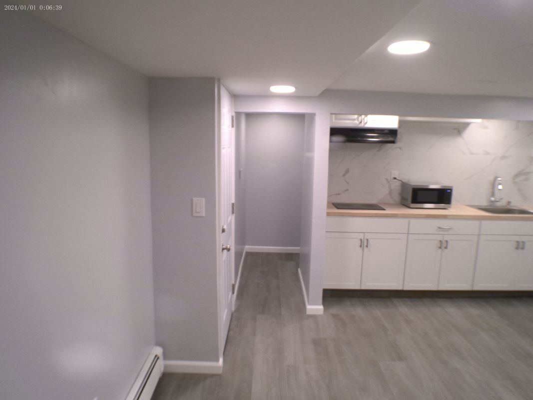 Building Photo - 114-116 Laurel Pl