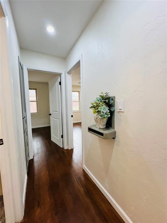 Building Photo - 1847 N Allen Ln