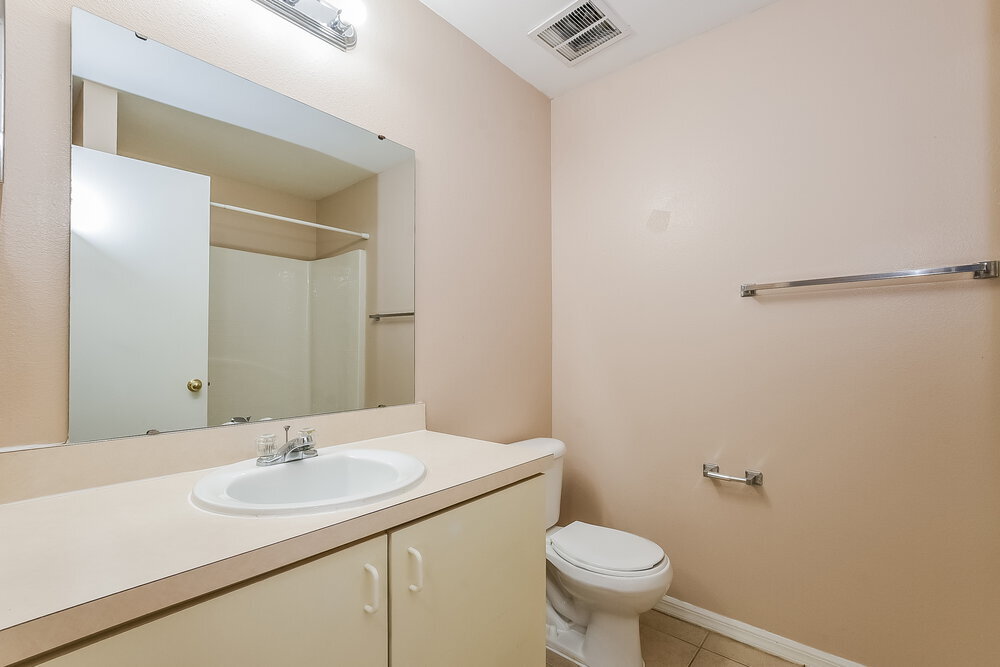 Building Photo - 331 Placid Lake Dr