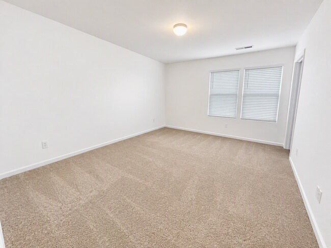 Building Photo - 1425 Stork Dr