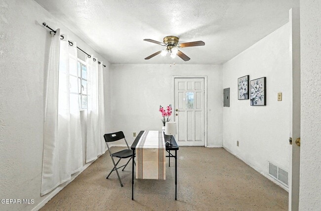 Building Photo - 5912 Cleveland Ave