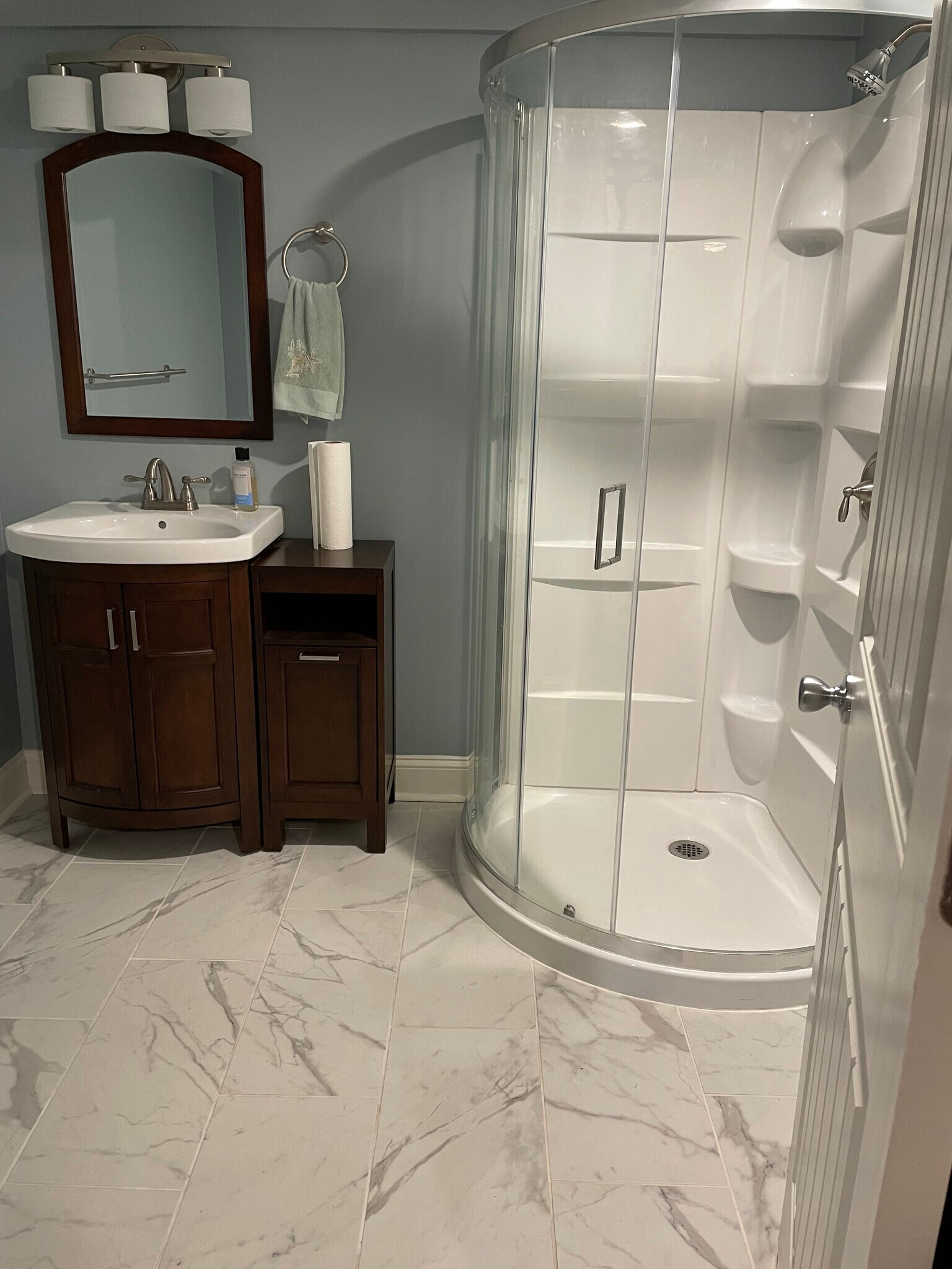 Master bath - 6 Walnut St