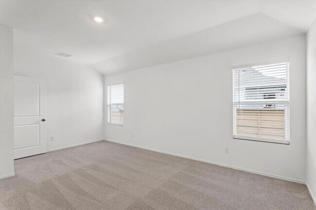 Building Photo - 216 Herald Dr