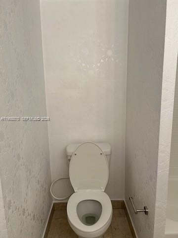 Building Photo - 16450 Miami Dr