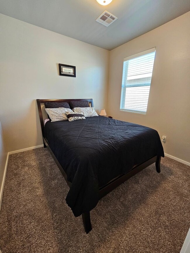 Building Photo - 2022 Home with Split Bedroom Layout & Beau...