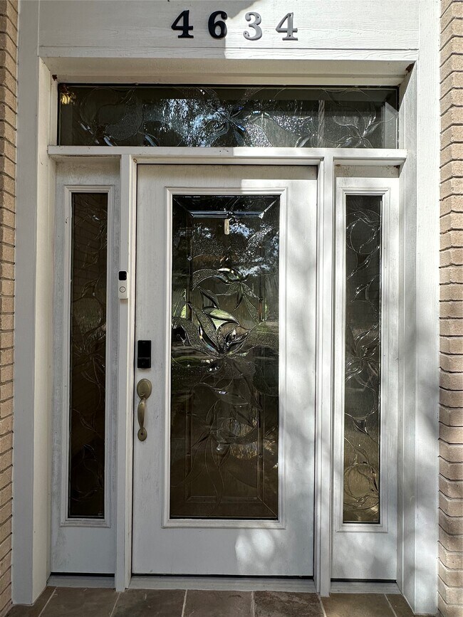 Building Photo - 4634 Grand Cayman Dr