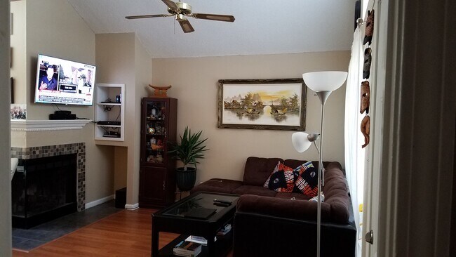 Building Photo - 239 Carriage Crossing Ln