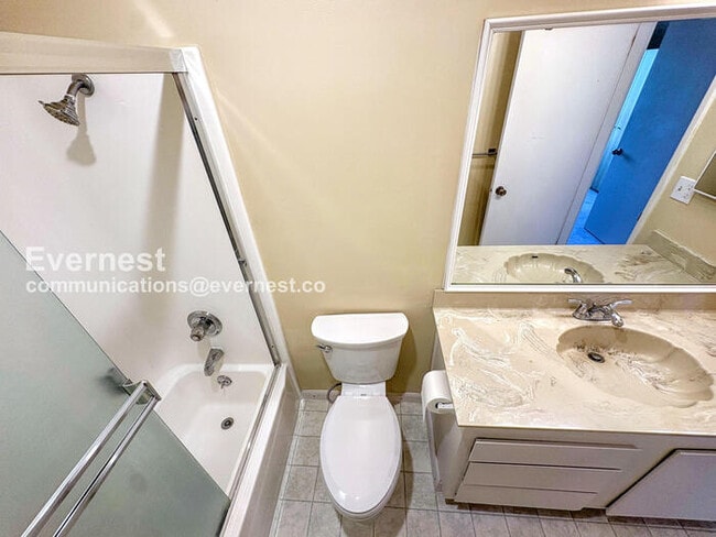 Building Photo - 1844 Tesoro Ct