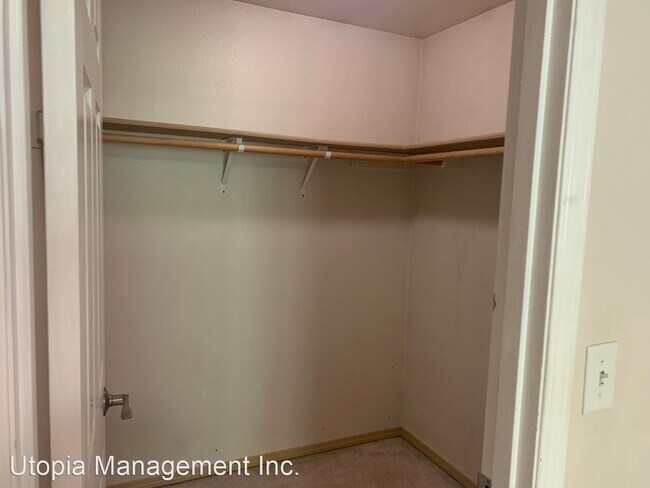 Building Photo - 3 br, 2.5 bath House - 1496 Fruitland Drive