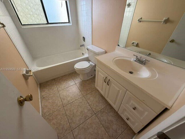 Building Photo - 11394 Royal Palm Blvd