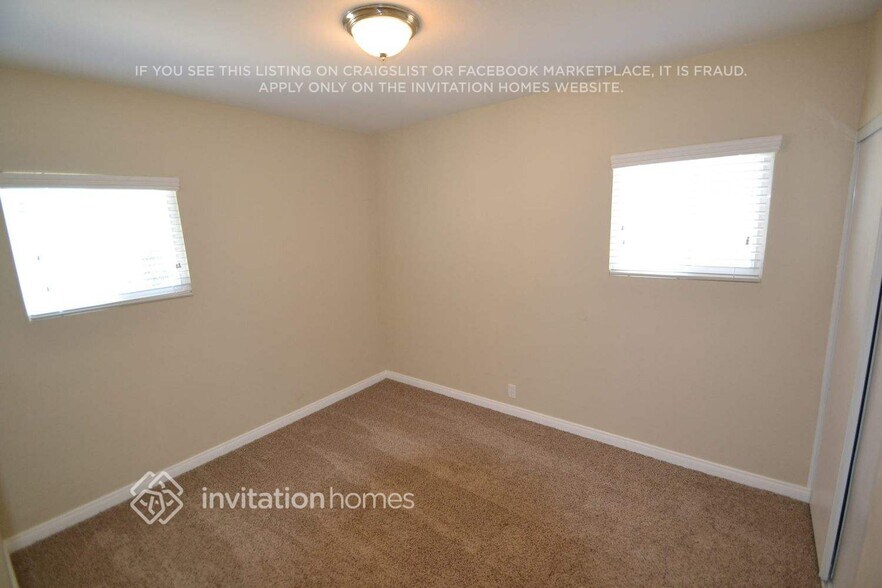 Building Photo - 1058 N Glendora Ave