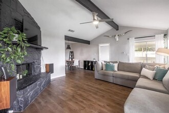 Building Photo - 11118 Wandering Way