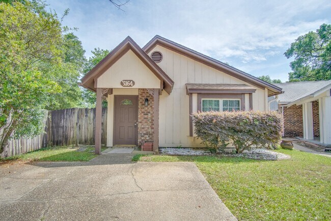 Primary Photo - 3BR/2BA Home in North Pensacola Near UWF &...
